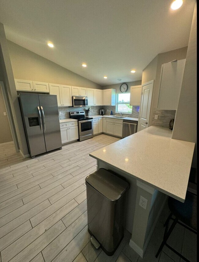 Photo - 403 SW 31st Pl
