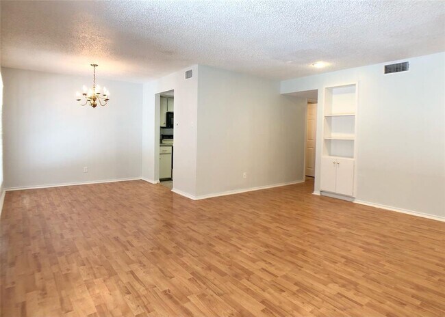 Photo - 2401 Leon St Condo Unit 101