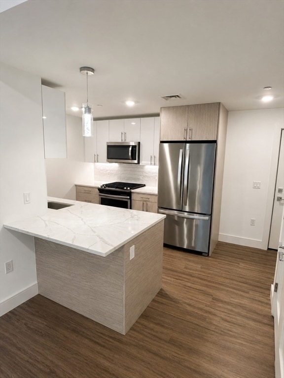 Building Photo - 386 Market St Unit 206