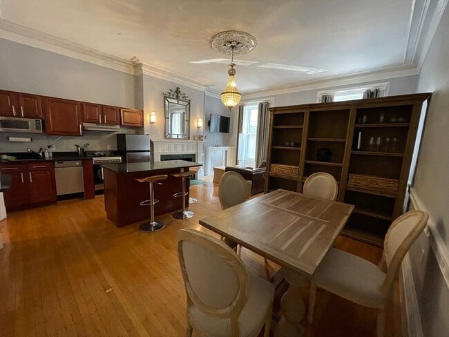 Photo - 105 Beacon St Unit 3