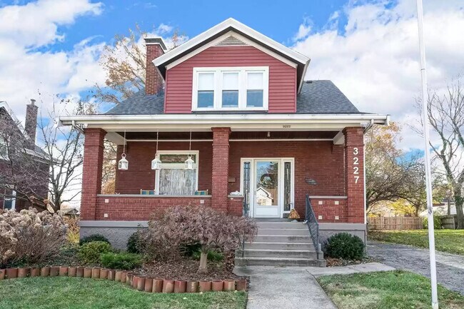 Photo - 3227 Daytona Ave House