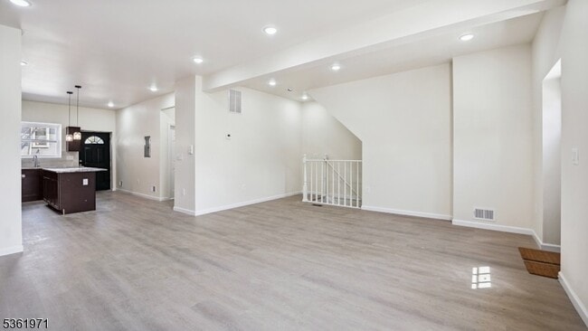 63 N 7th St Unit 1
