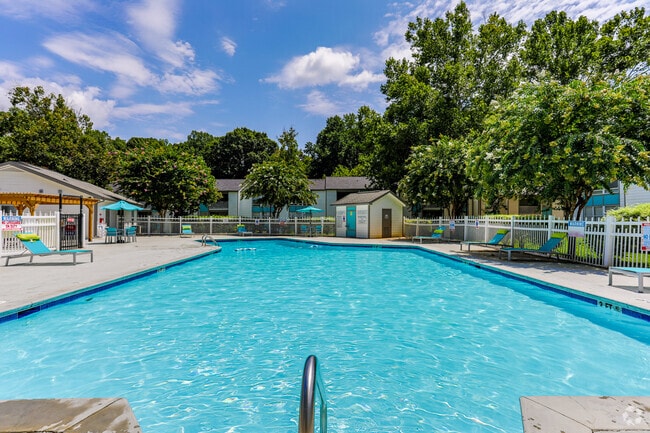 Photo - Concord Crossing