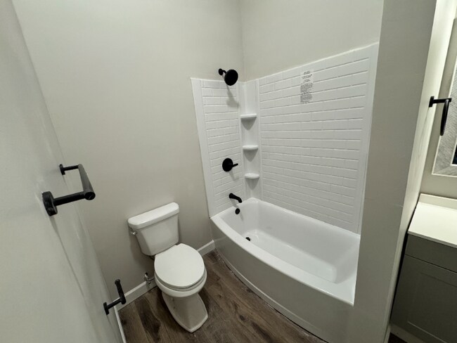 Photo - 113 Saluda St Unit 111 SALUDA ST  1B