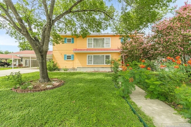 416 Alexander Hamilton Dr