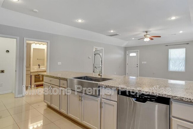 Photo - 1231 W Chestnut St