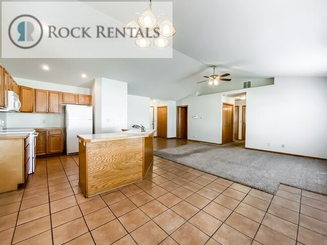 Photo - Beautiful 3 Bed 2 Bath Home in Quiet Neighborhood