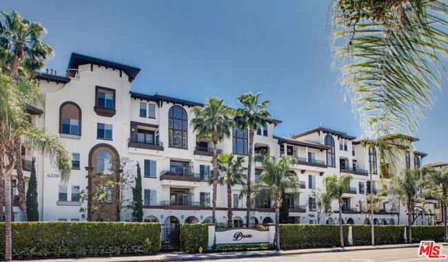 Photo - 6260 W 3rd St Unidad 3-116