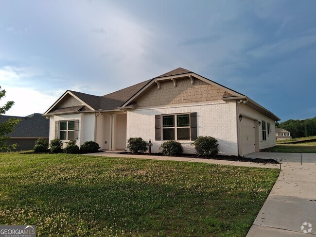 Building Photo - 8 Pinion Dr Rental
