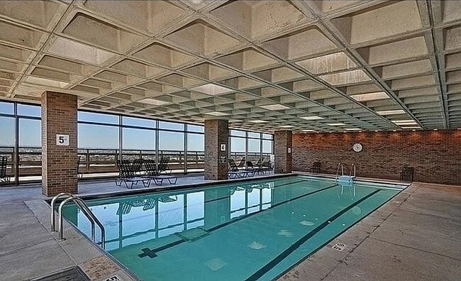 Photo - 2650 N Lakeview Ave Unit 3105