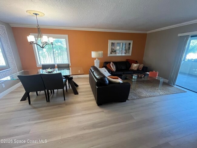 Photo - 190 Seawind Dr
