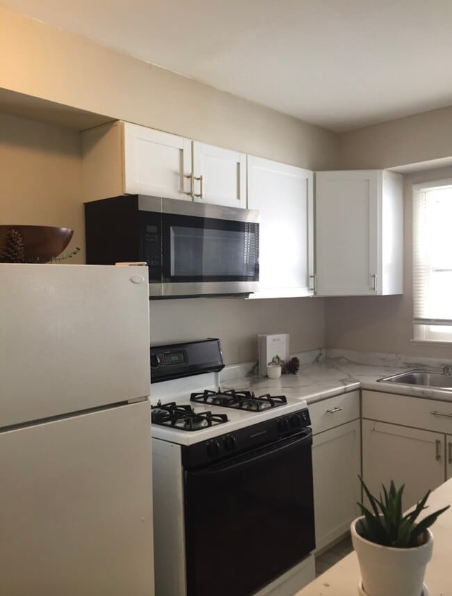 193 Lake St Unit 193 1/2 Unit 1