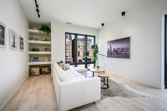 Photo - 2135 W Cermak Rd Unit 4N-PH