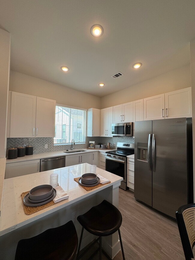 Building Photo - 3800 Golden Triangle Blvd Unit 817 Rental