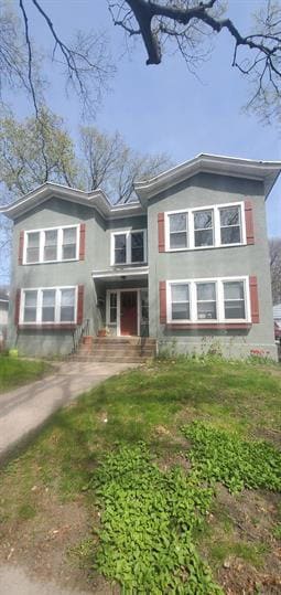 222 N Logan Ave