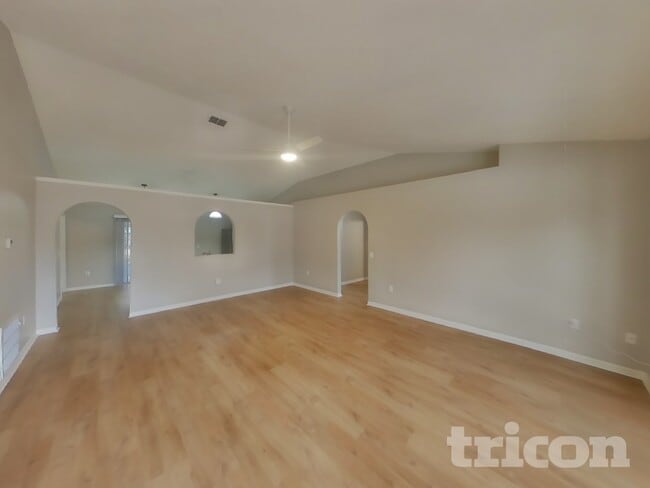 Photo - 10443 Elgin Blvd