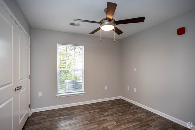 2 BR, 2 BA - Bedroom 1,000SF