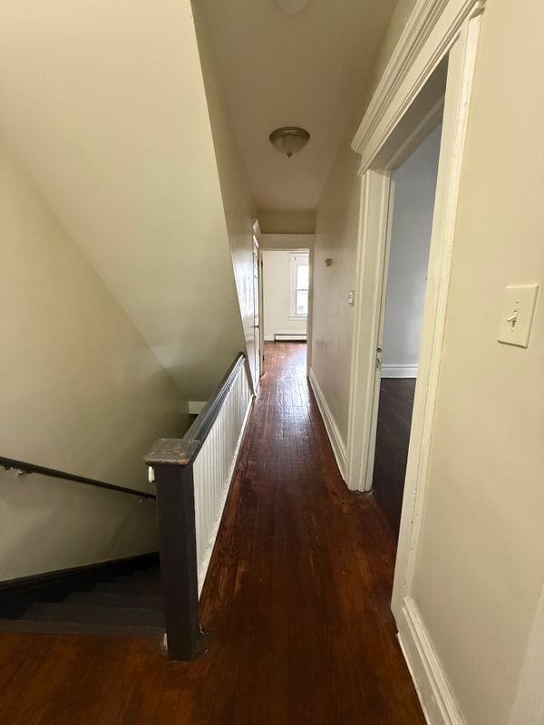 Photo - 384 Tower St