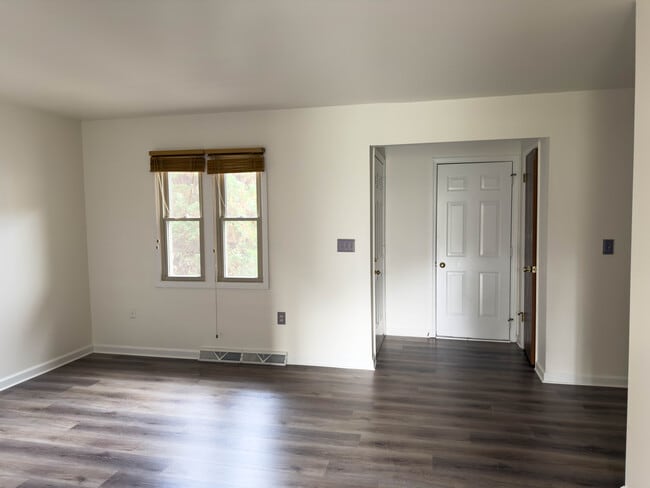 Photo - 2146 Walnut St