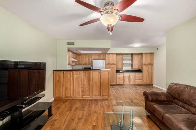 Building Photo - 3601 W Tierra Buena Ln Rental