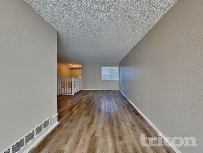 Photo - 9181 Newton St