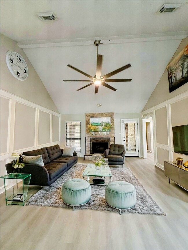 Building Photo - 1042 Cascade Creek Dr