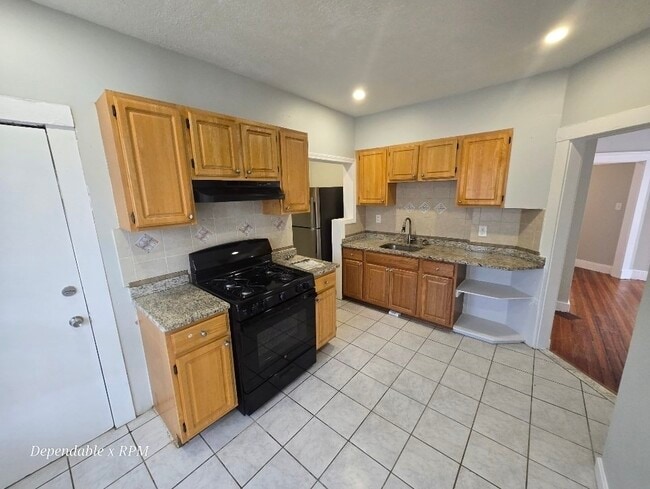Photo - 20 Maywood St Apartamento Unidad 2L