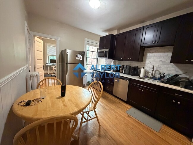 Photo - 1805 Beacon St Unit 3