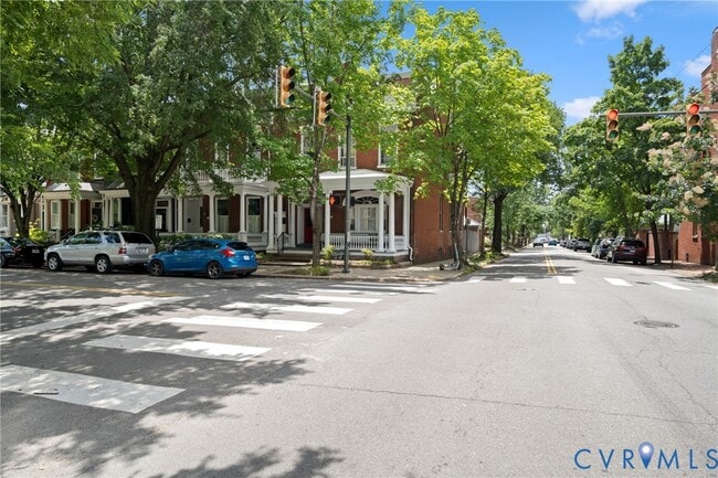 Photo - 1527 Grove Ave Unidad 2