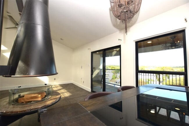 Photo - 2202 Trailside Dr