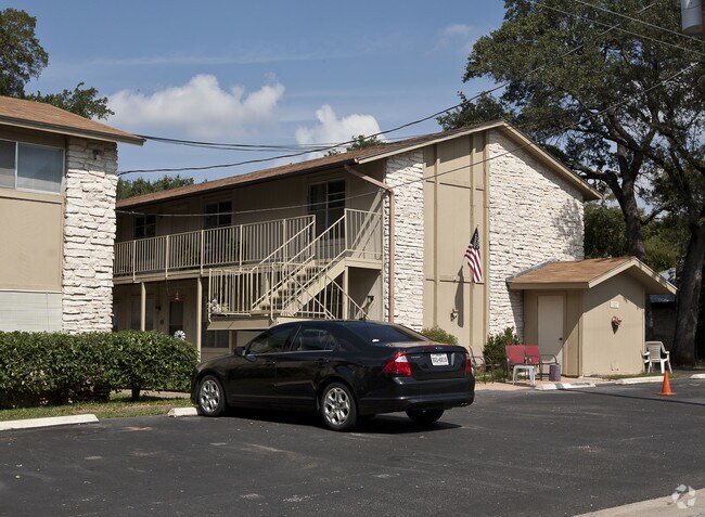 Photo - Cedar Apartment