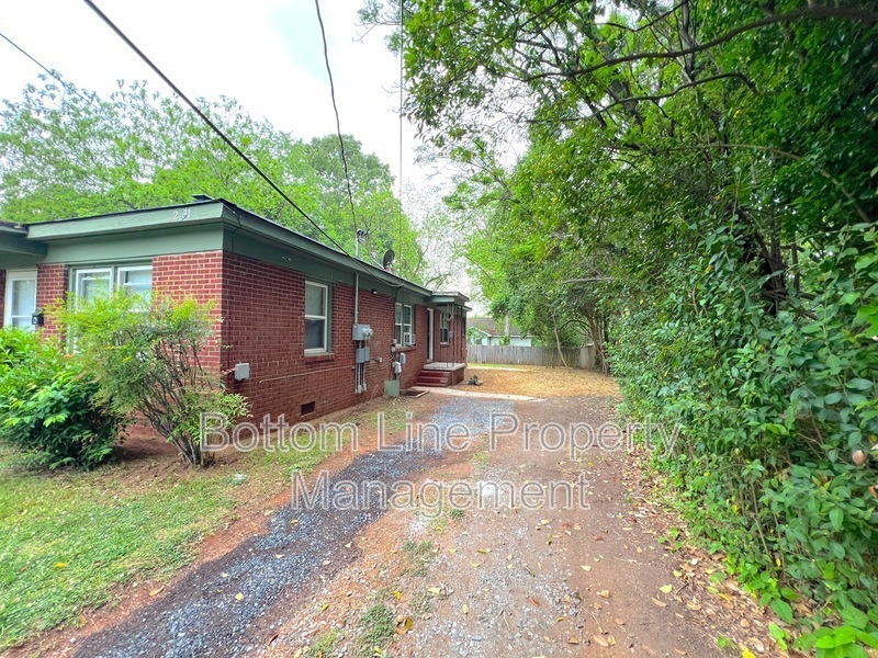 Photo - 2831 Parkway Ave