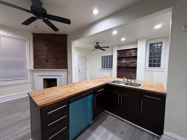 Photo - Updated 3BR 1 bath house now showing!