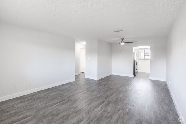 2BR, 1BA - 858SF - Living Room