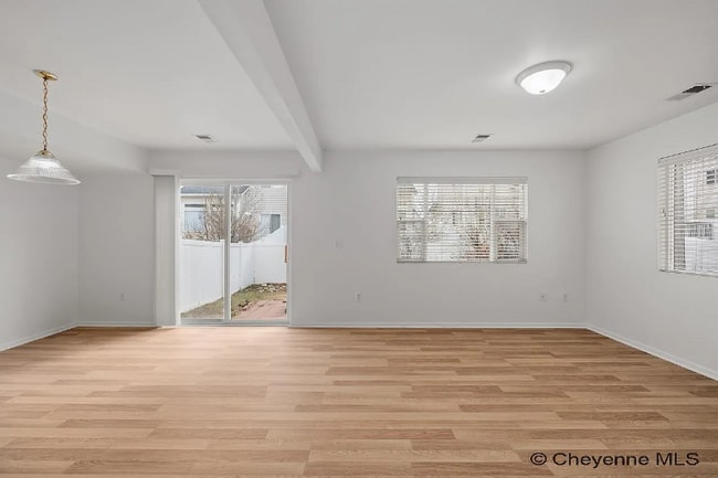 Photo - 523 W 3rd St