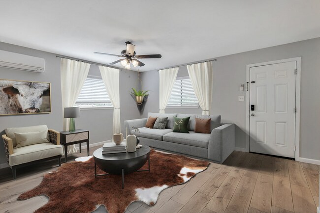 Photo - Loraine Place Apartments