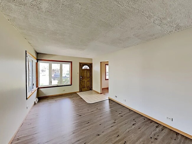 Photo - 7700 Monitor Ave