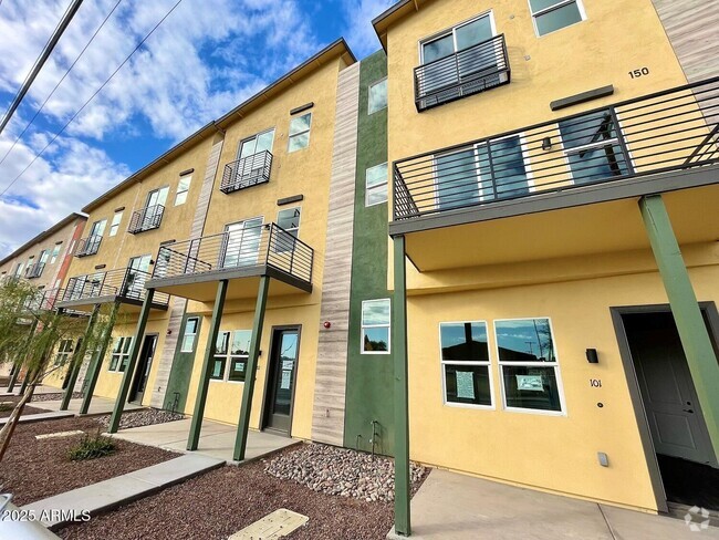 Building Photo - 150 S Horne Rental