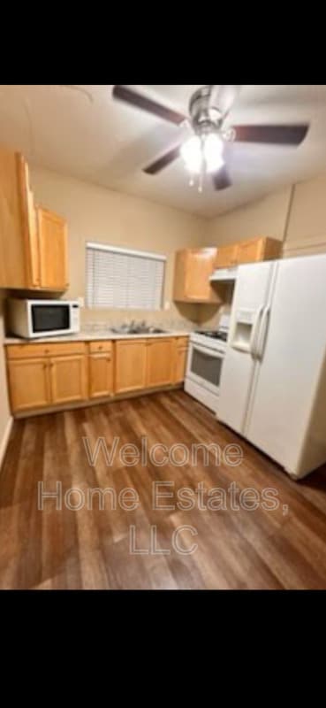 Photo - 110 E Prince Rd Casa