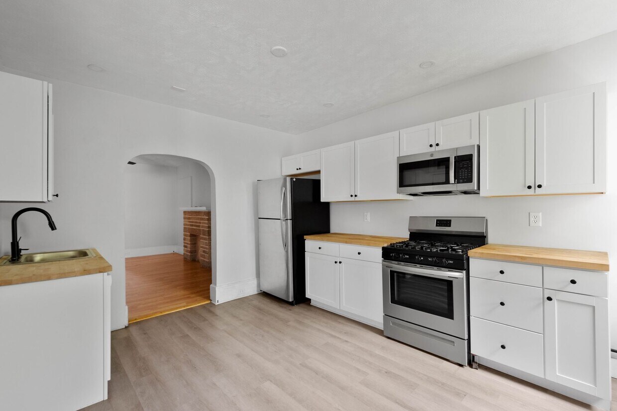 Photo - 346 39th Street