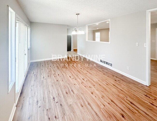 Photo - 4060 W Stubbs Rd