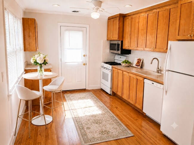 Photo - 1211 Stephens St