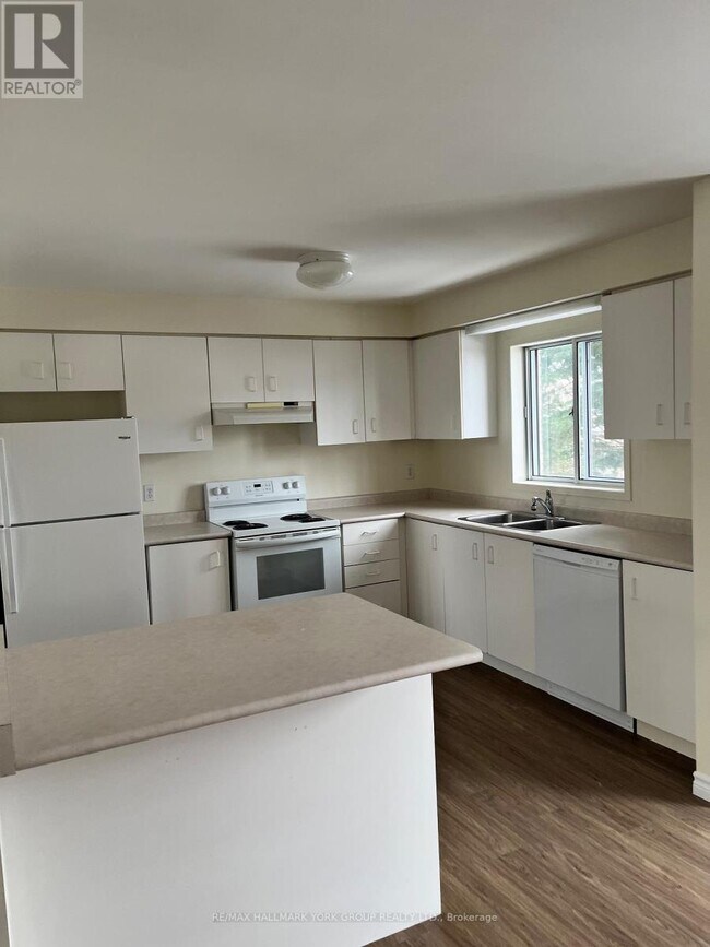 Photo - 490 Veterans Dr