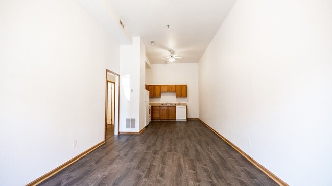 Photo - Pinnacle Heights Apartments