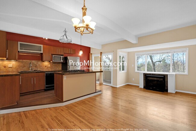 Photo - Beautiful Two Bedroom Apartment on Rosemon...