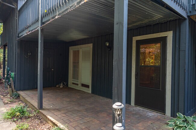 Photo - 7887 Kinglet Rd