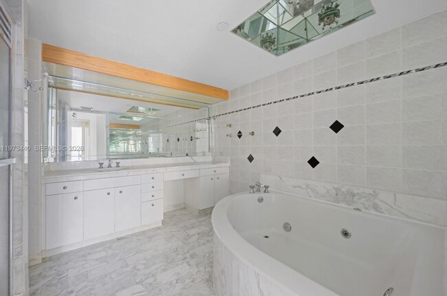 19355 Turnberry Way Unit 15g