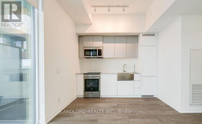 Photo - 270 Dufferin St Unité 1011