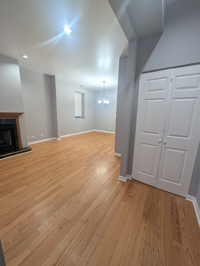 Photo - 2531 W Flournoy St Unit 1