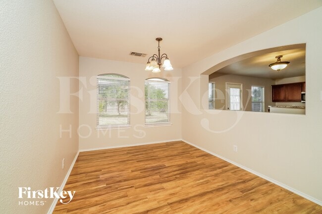 Photo - 10115 Red Iron Creek